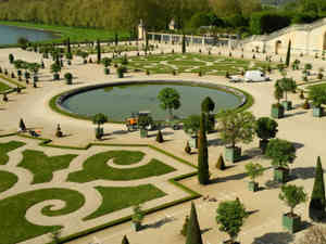 5 Seitengarten Versaille.jpg